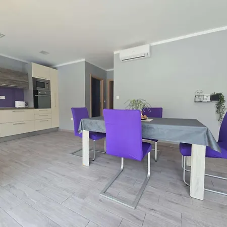 Klarisa Urban Oasis * Makarska