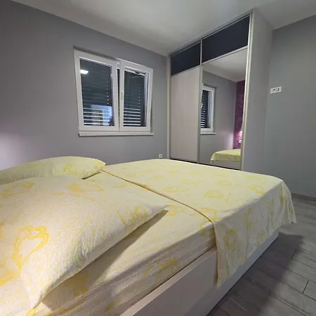 Klarisa Urban Oasis *