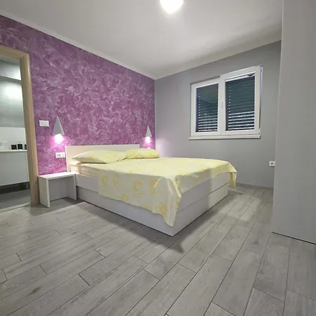 Klarisa Urban Oasis * Makarska