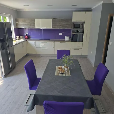 Klarisa Urban Oasis *