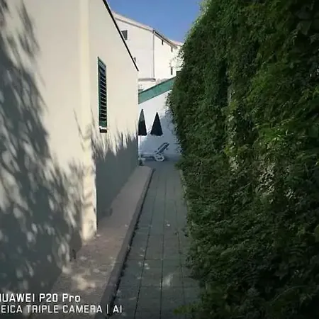 Apartment Klarisa Urban Oasis Makarska