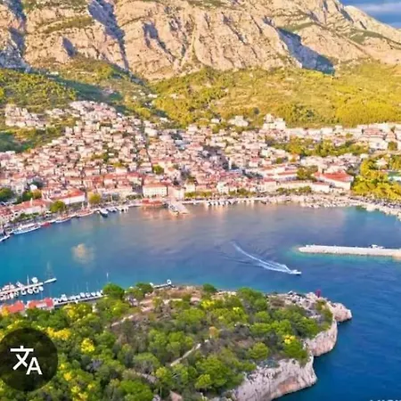 Klarisa Urban Oasis Apartment