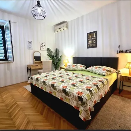 Klarisa Urban Oasis
