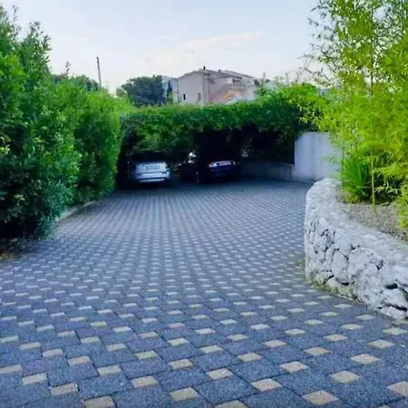 Klarisa Urban Oasis *