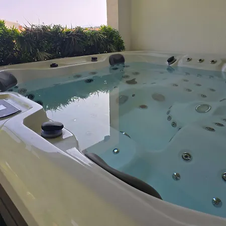 Klarisa Urban Oasis *