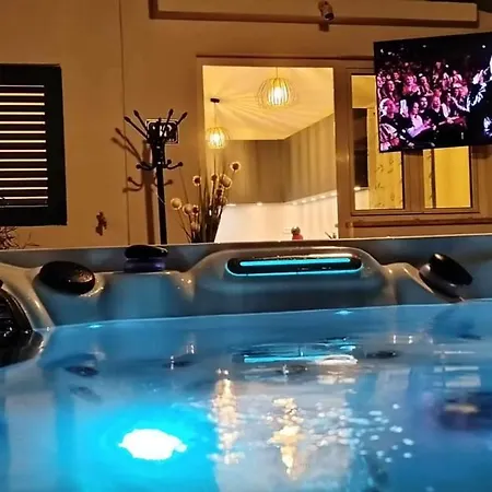 Klarisa Urban Oasis *